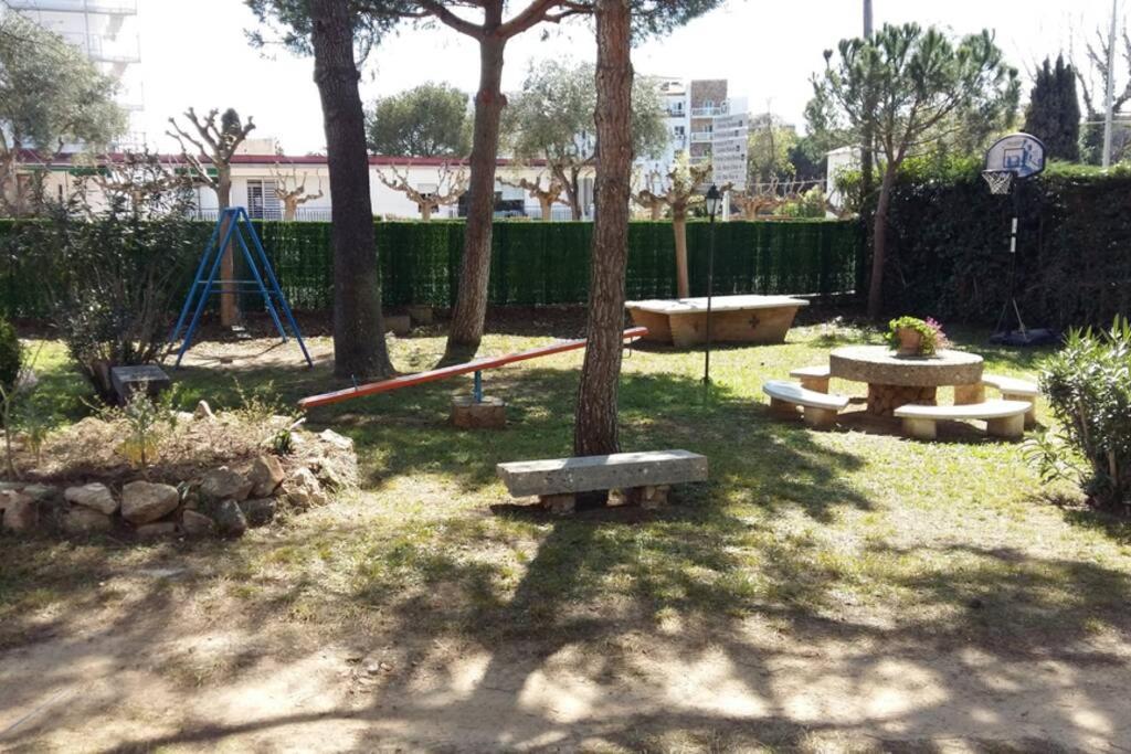 Apartamento al lado de la playa con parking y jardín Platja d'Aro  Exterior foto
